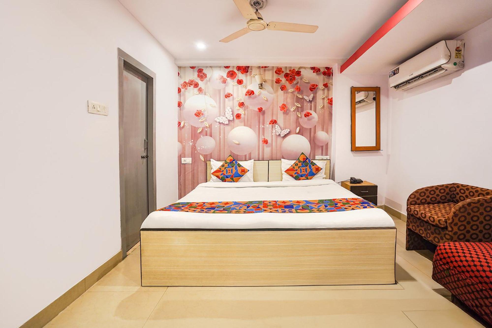 Fabexpress R Inn - Nr Prayagraj Railway Station Muthiganj Exterior photo