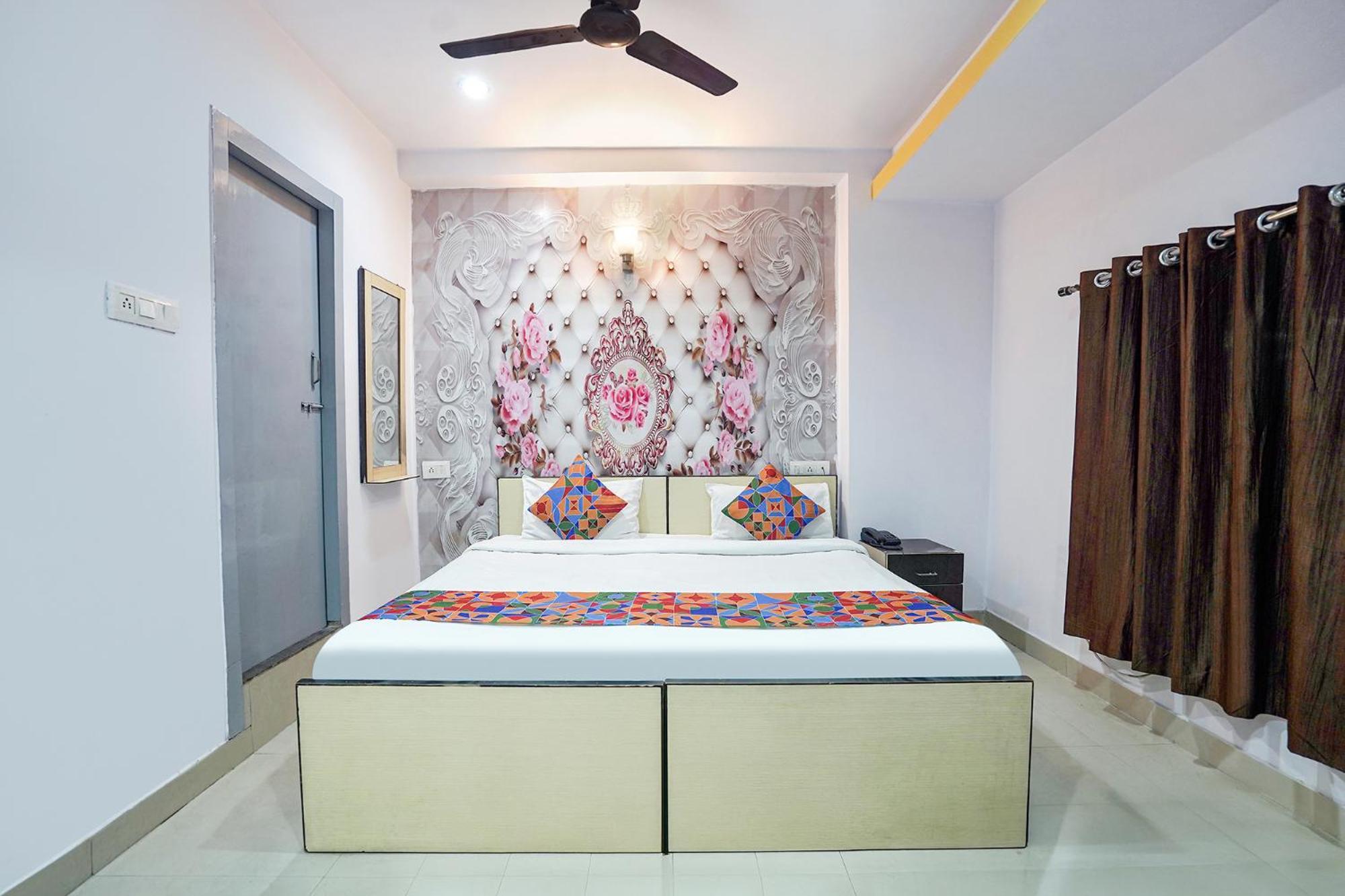 Fabexpress R Inn - Nr Prayagraj Railway Station Muthiganj Exterior photo